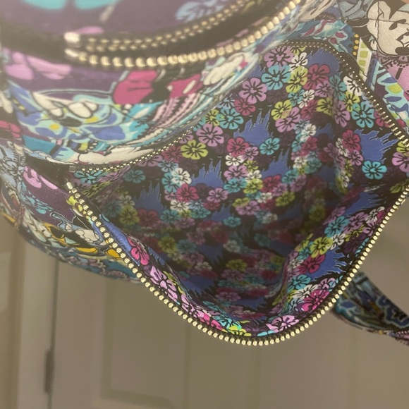 COPY - Vera Bradley- Disney themed Mickey Mouse crossbody - Picture 5 of 9